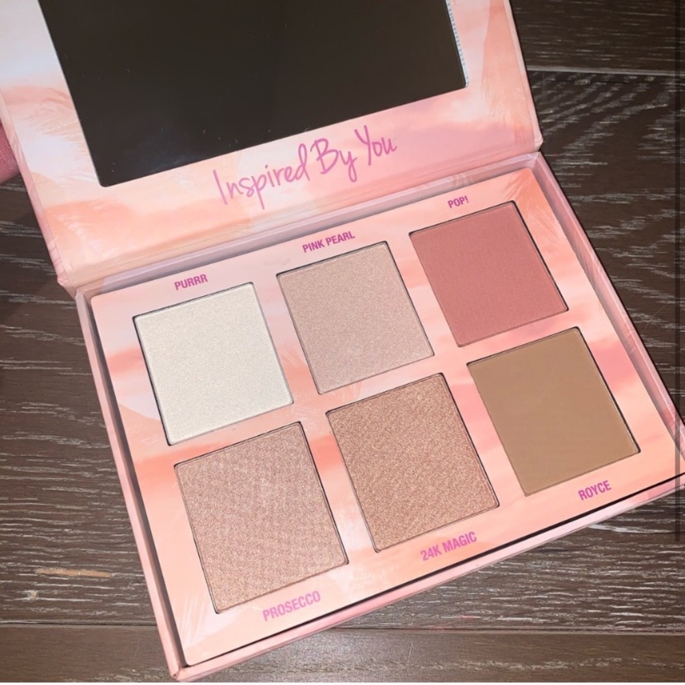IBY Radiant Glow Highlight/Contour Palette
